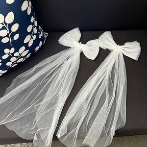 BRIDAL TULLE BOWS
